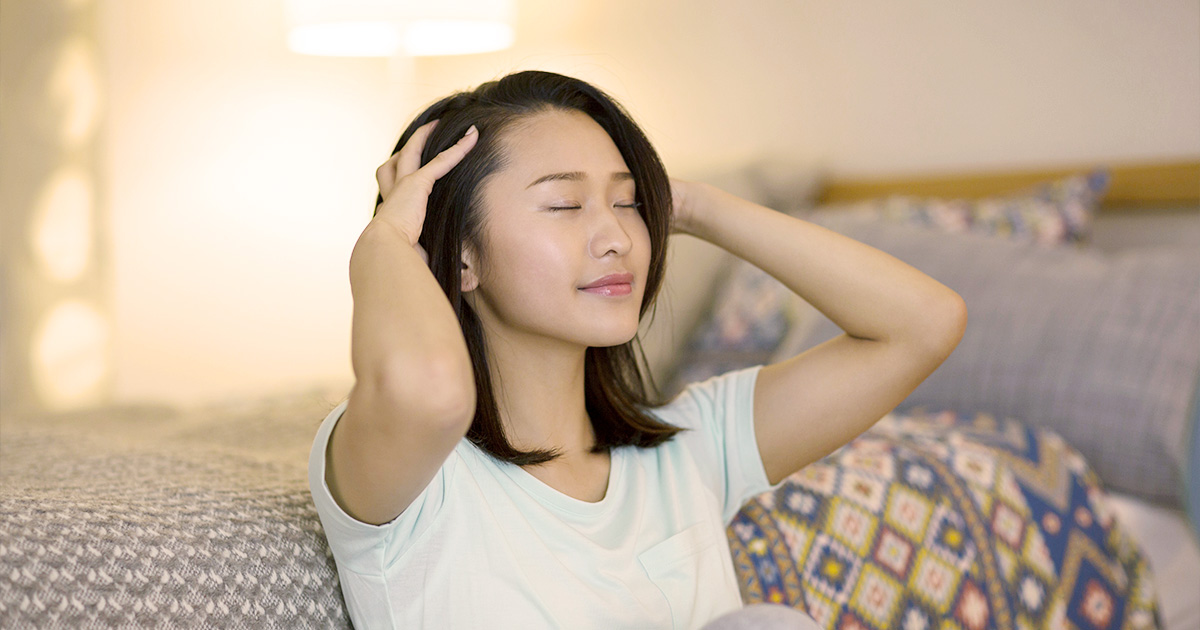 抜け毛が増えるこの季節こそはじめどき！スカルプブラシで簡単 頭皮